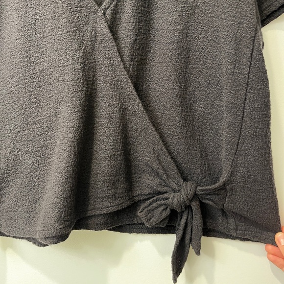 Madewell tie-front top - Picture 3 of 3